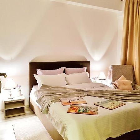 Lakeview Flats Summerland Mamaia Eksteriør bilde